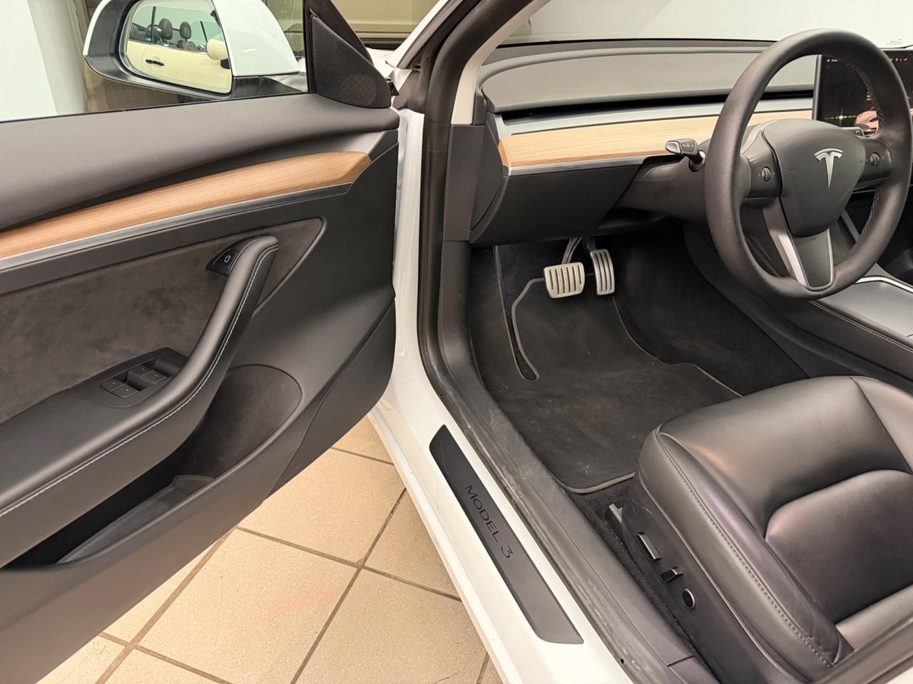 Model 3 Long Range AWD Performance iva