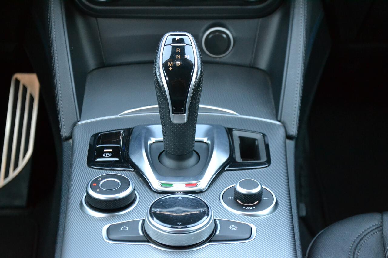 Alfa Romeo Stelvio 2.2 190CV AT8 Q4 SPRINT • PREZZO SENZA VINCOLI • UNIPRO' • ITALIANA • FATTURABILE • GARANZIA 12 MESI