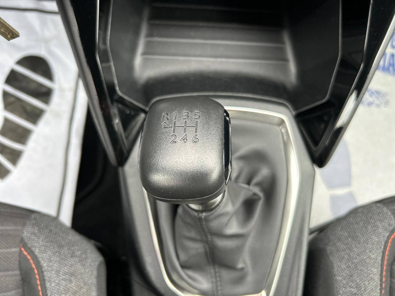 Peugeot 2008 2008 1.2 puretech Active Pack s&s 130cv