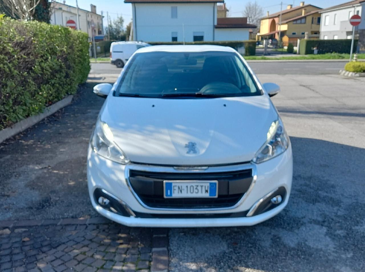 PEUGEOT 208 N1 4 posti