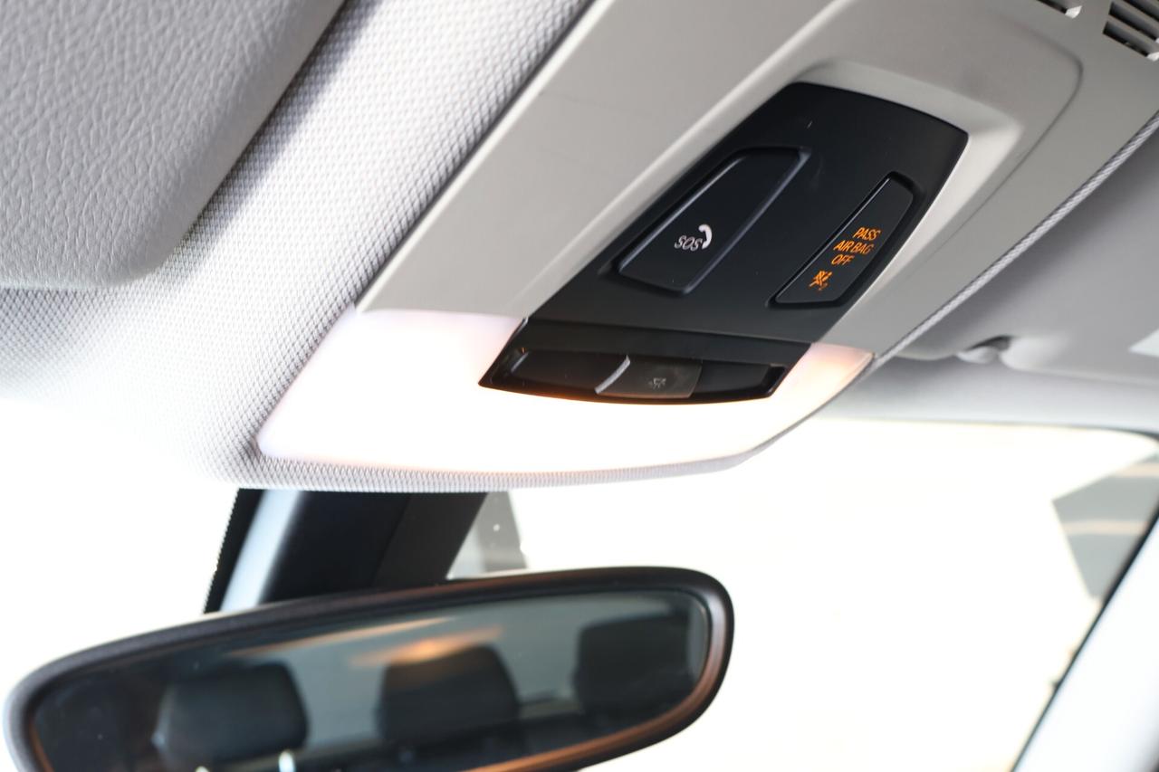 Bmw 118i 5p. Advantage automatica
