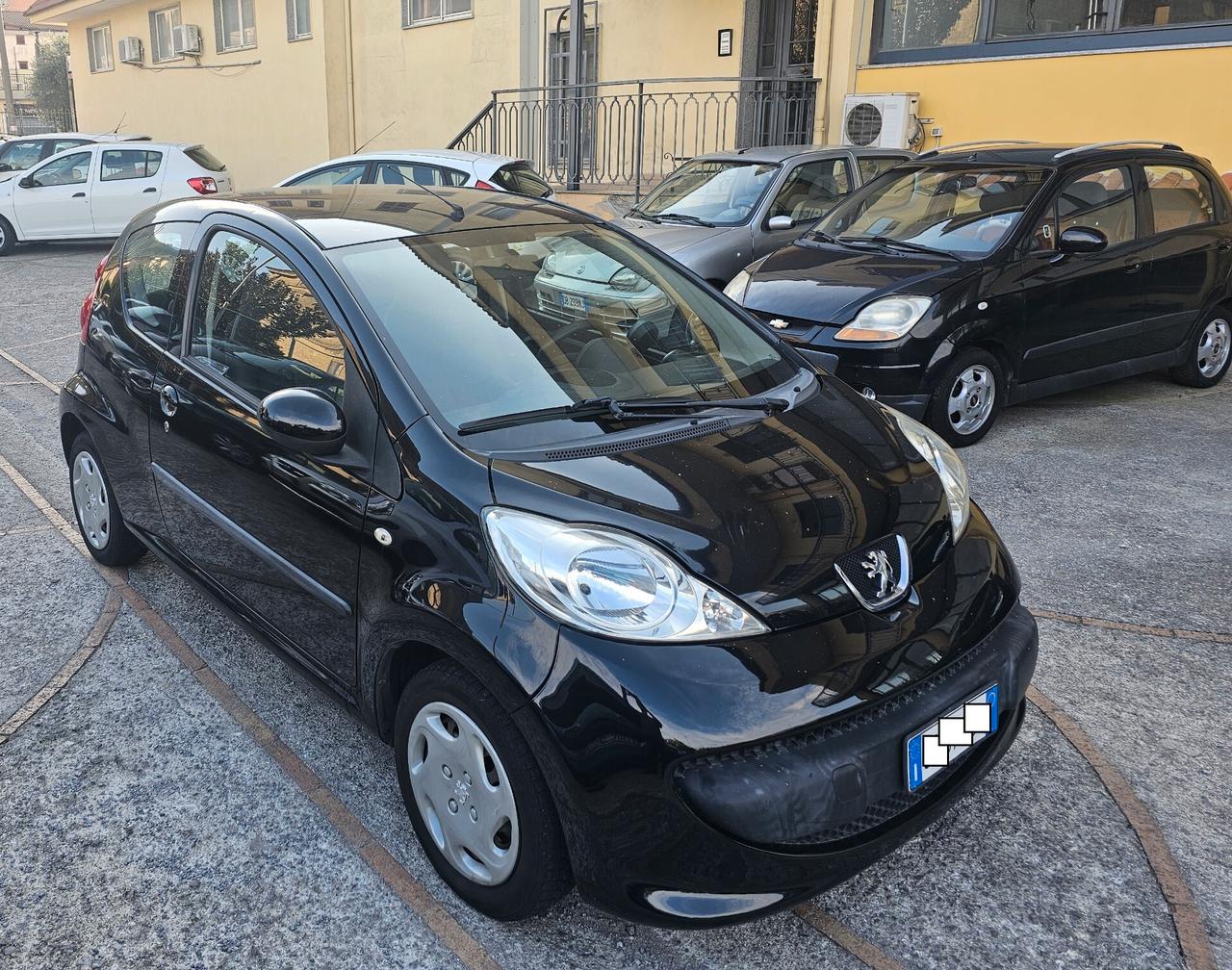 Peugeot 107 1.0 68CV 3p. TAGLIANDATA GARANZIA