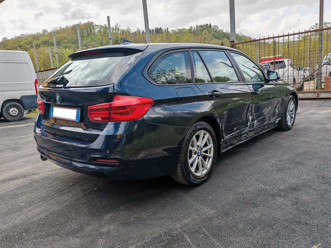 Bmw 318d Touring Incidentata/Sinistrata