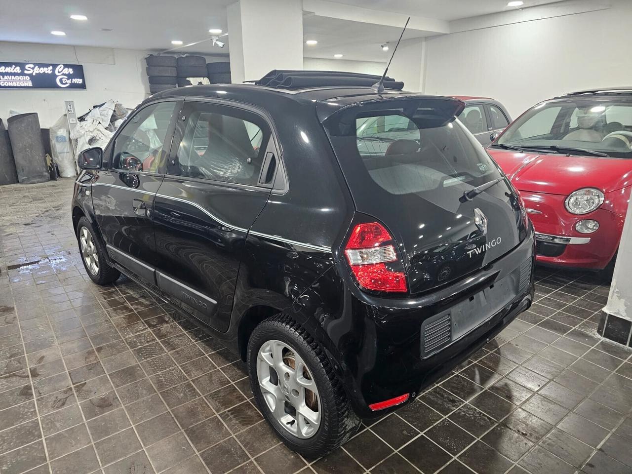 NUOVA RENAULT TWINGO ENERGY INTENS SCe 1.0 BENZ 65CV. GARANZIA UFFICIALE RENAULT. AUTO COME NUOVA.