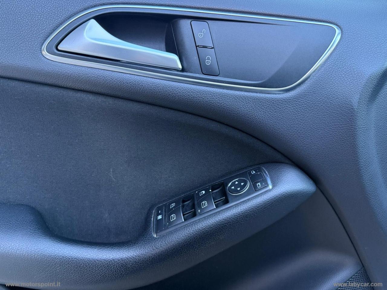 MERCEDES-BENZ B 180 d Automatic Business