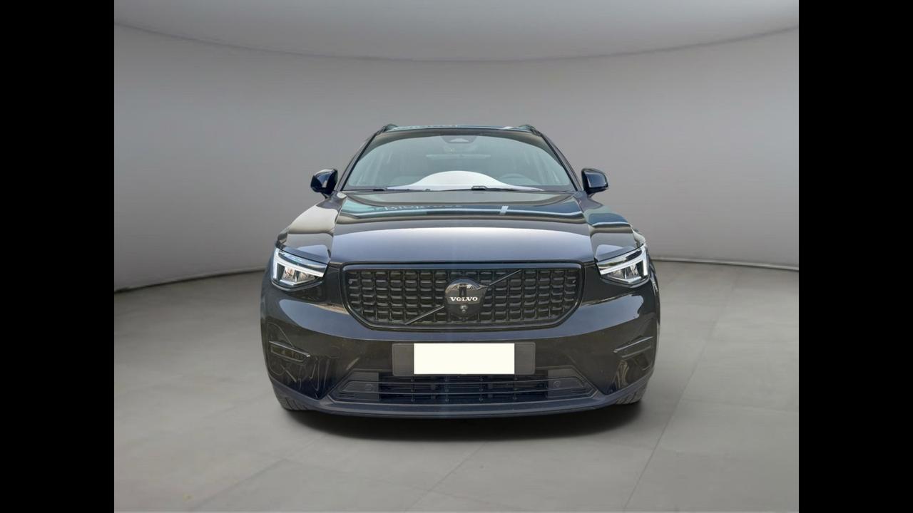VOLVO XC40 Plus Black Edition B3 AUT