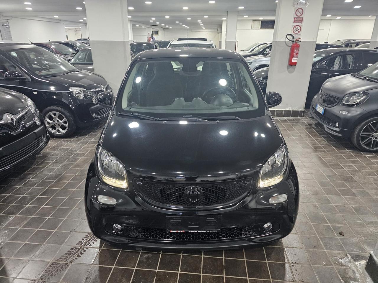 NUOVA SMART FORFOUR IDENTITY BLACK EDITION PASSION 0.9 BENZ 90CV TWINAMIC