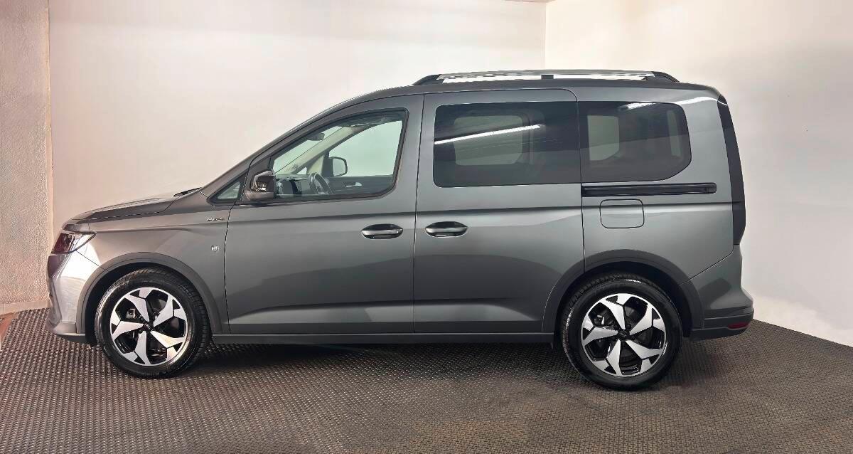 Ford Tourneo Connect III V761 2.0 ecoblue 122cv AWD Sport