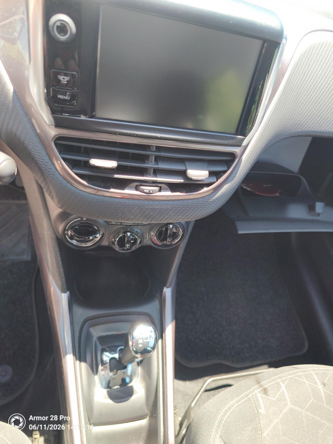 Peugeot 2008 1.2 e-VTi 82CV Stop&Start robotizzato Active