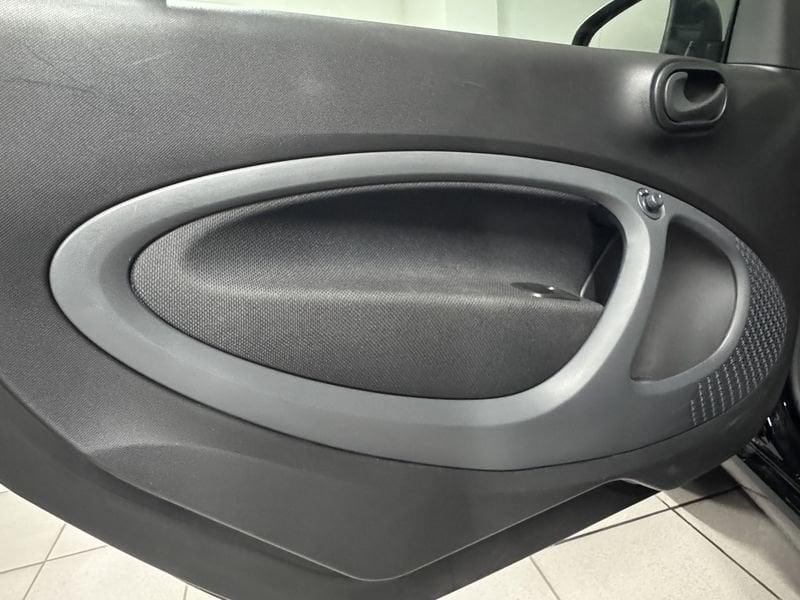 smart fortwo fortwo EQ Pure