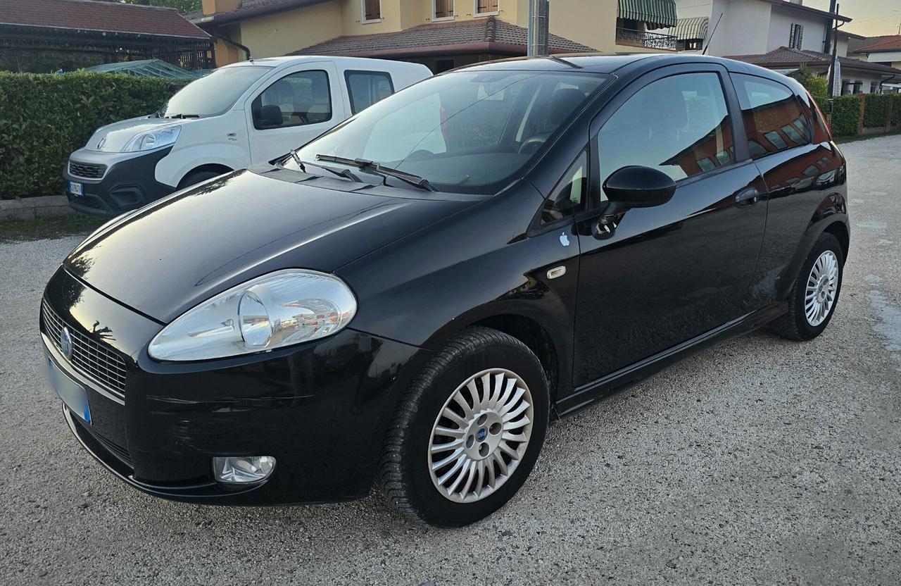Fiat Grande Punto 1.4 Dynamic - TAGLIANDATA
