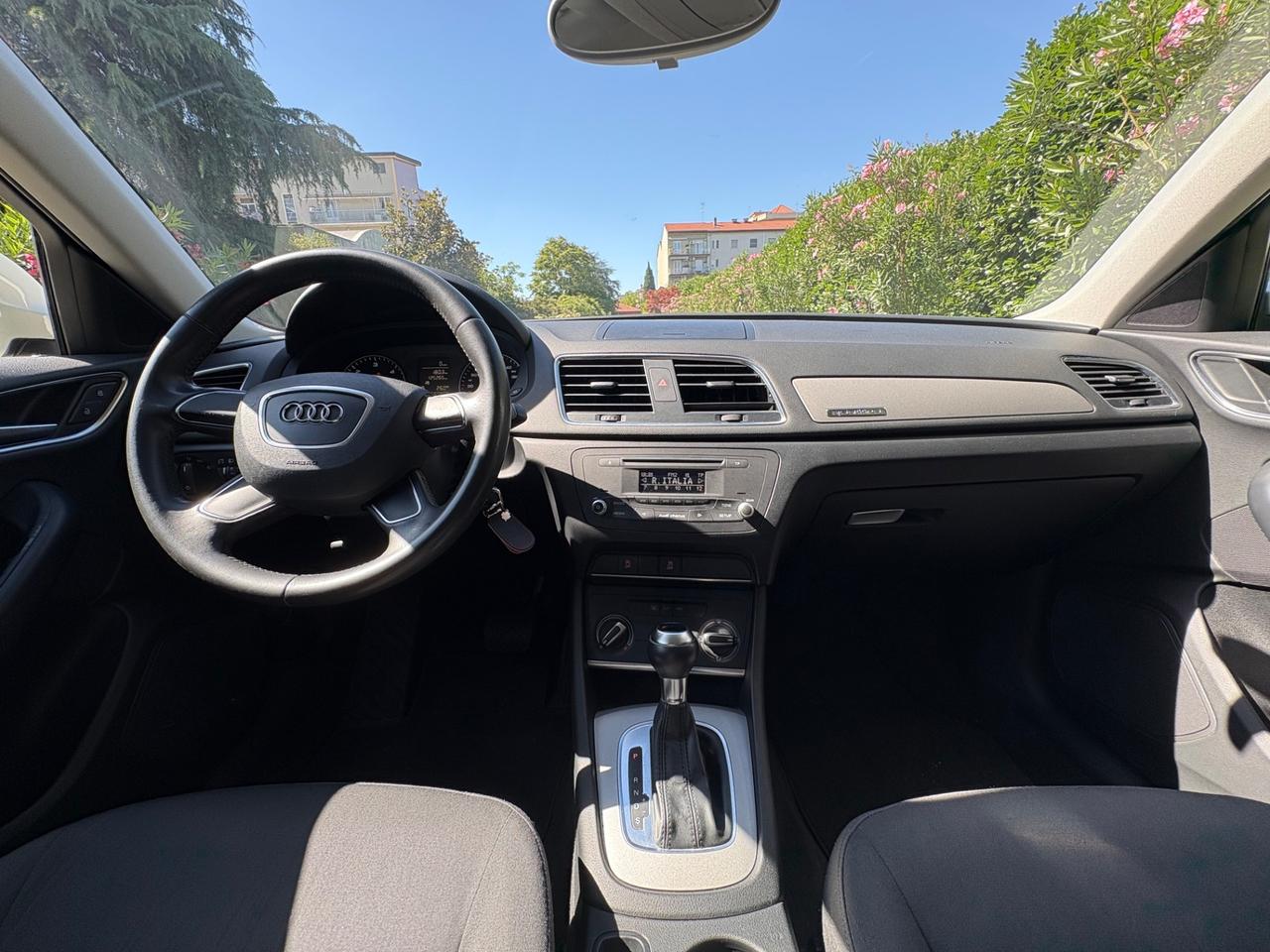 Audi Q3 2.0 TDI quattro S tronic Business