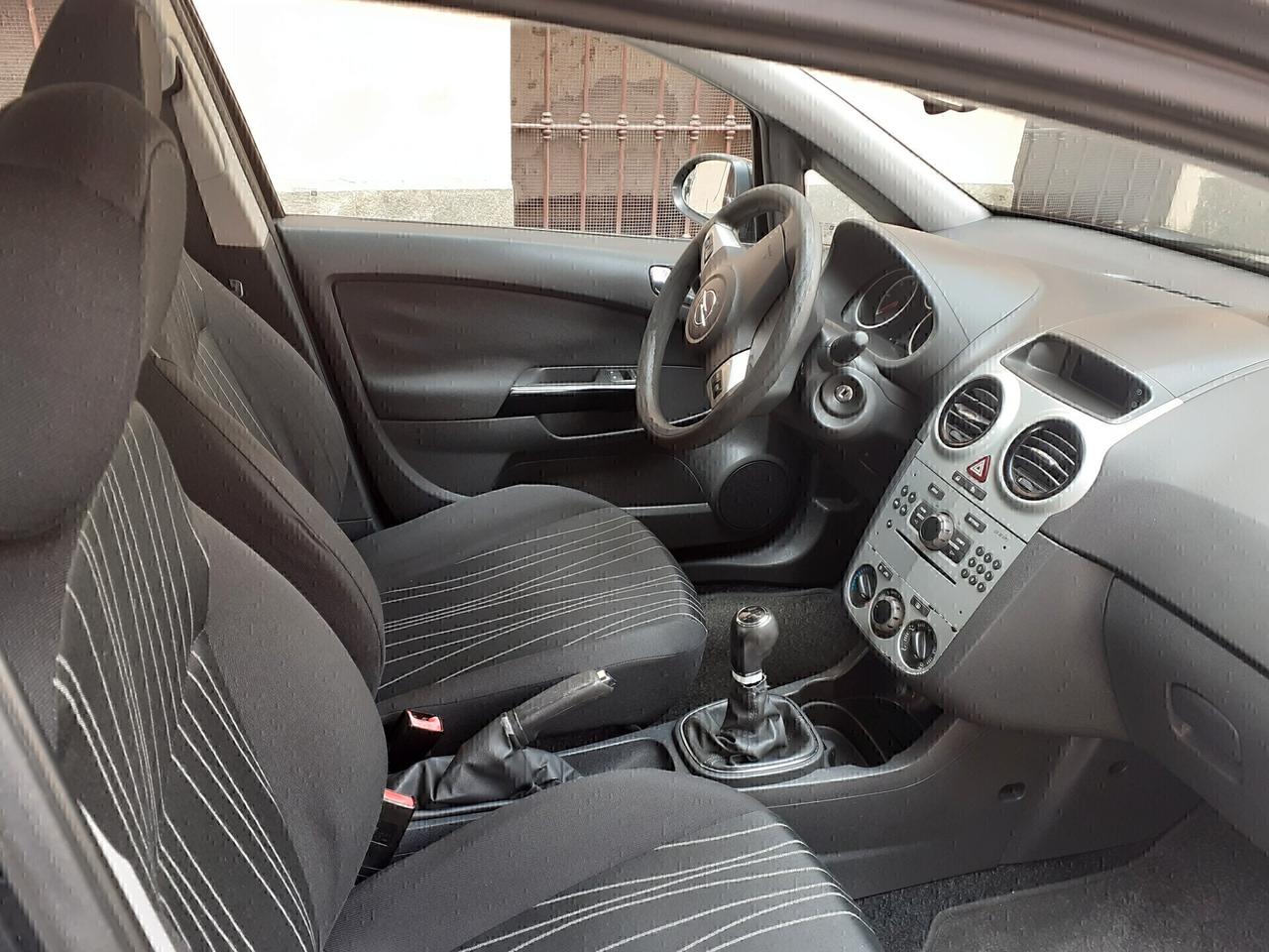 Opel Corsa - Fino a 2 anni di garanzia