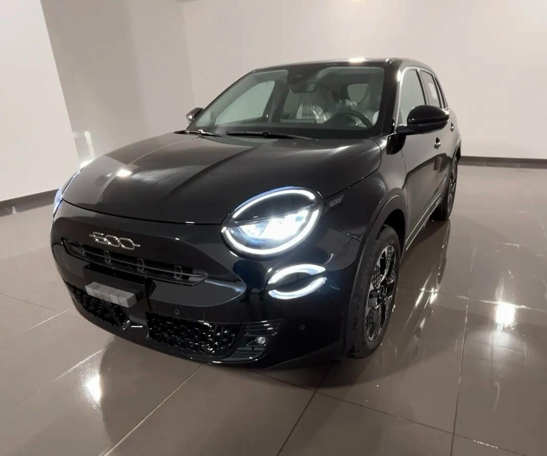 Fiat 600 Hybrid DCT MHEV La Prima '25 Km 0