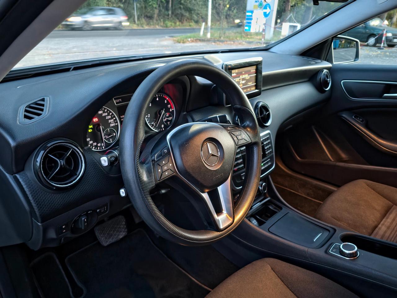Mercedes-benz A 180 CDI Automatic Dark Night Edition E5B Automatico NEO 2014