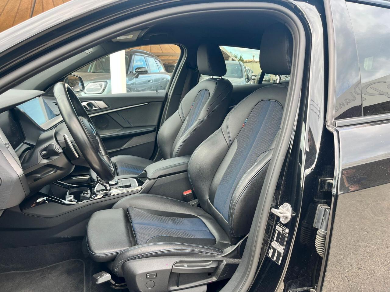 Bmw 118 118d 5p. Msport