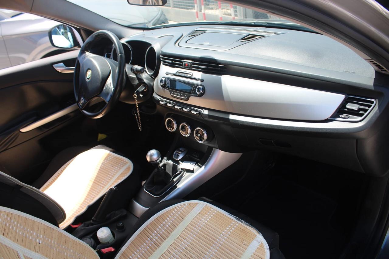 Alfa Romeo Giulietta Tua A SOLI 98€