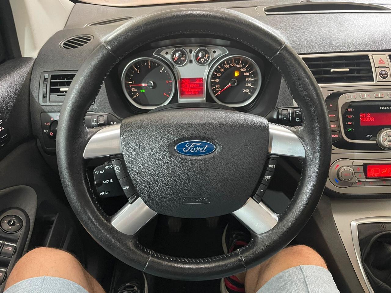 Ford Kuga 2.0 TDCi 136 CV 4WD Titanium DPF