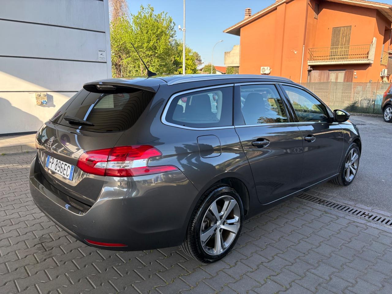 Peugeot 308 BlueHDi 130 S&S SW GT Line