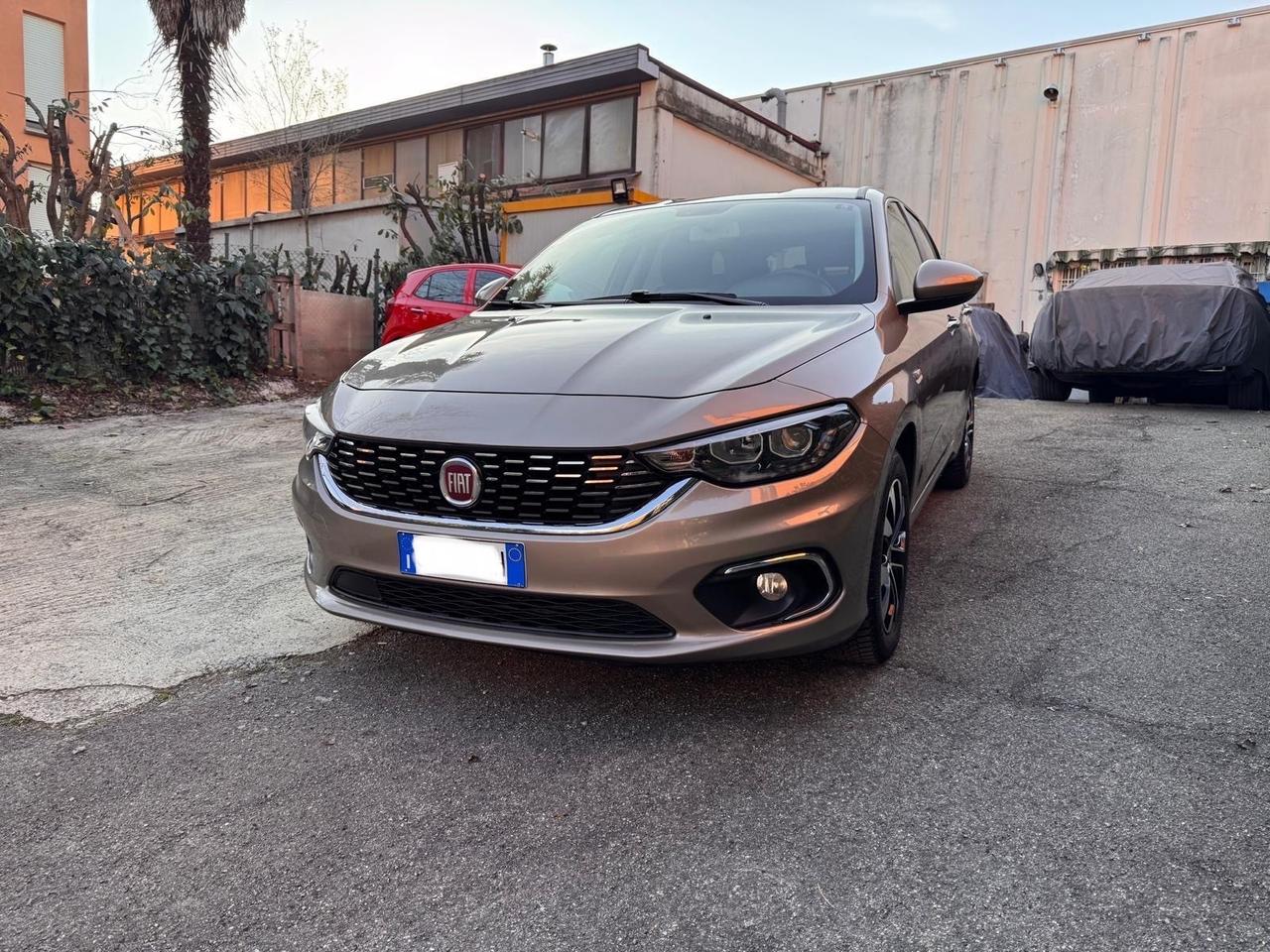 Fiat Tipo 1.6 Mjt S&S SW Lounge Euro 6Dtemp