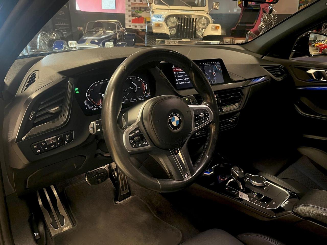 Bmw 118 118i 5p. Msport