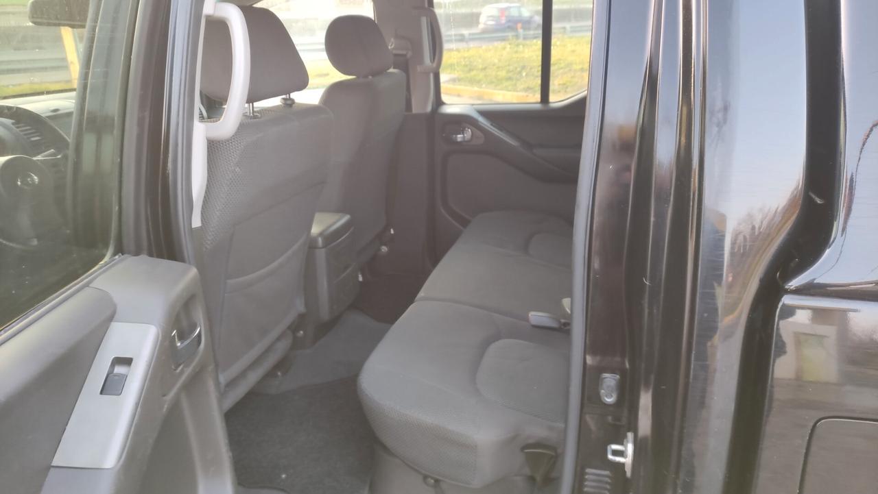 Nissan Navara PICK-UP 2.5 dCi DOPPIA CABINA Hard Top - 2008