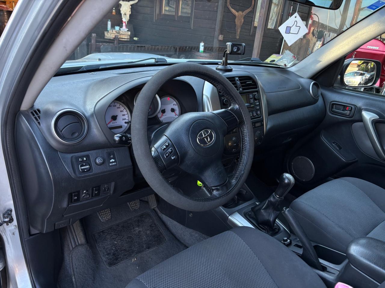Toyota RAV 4 RAV4 2.0 Tdi D-4D cat 5 porte Sol