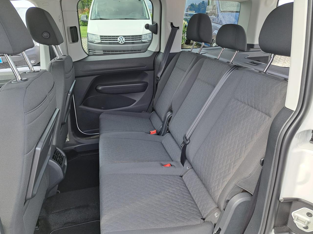 Volkswagen Caddy 2.0 tdi scr 122cv edition dsg7