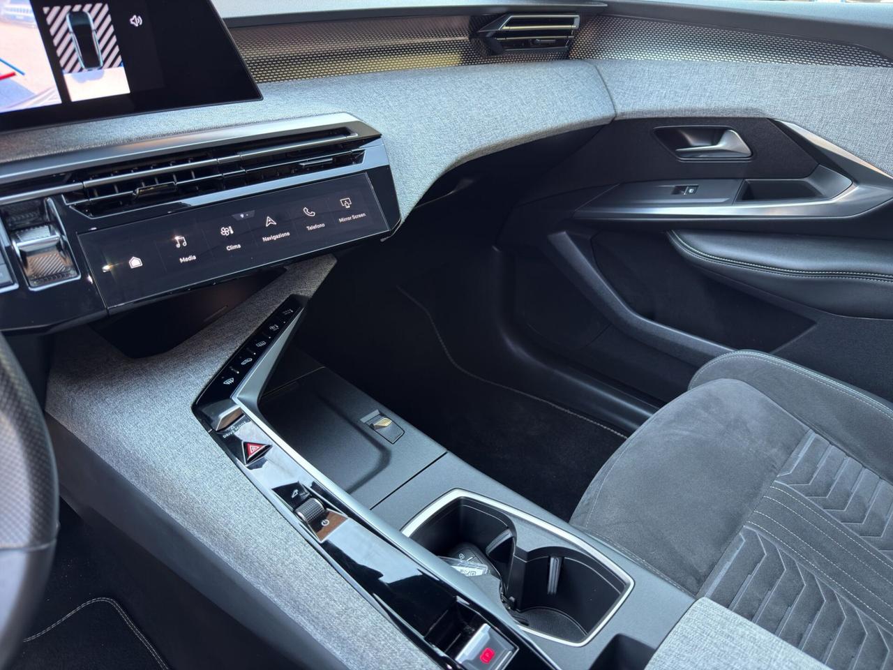 Peugeot 3008 1.2 hybrid 145cv GT automatica 2024