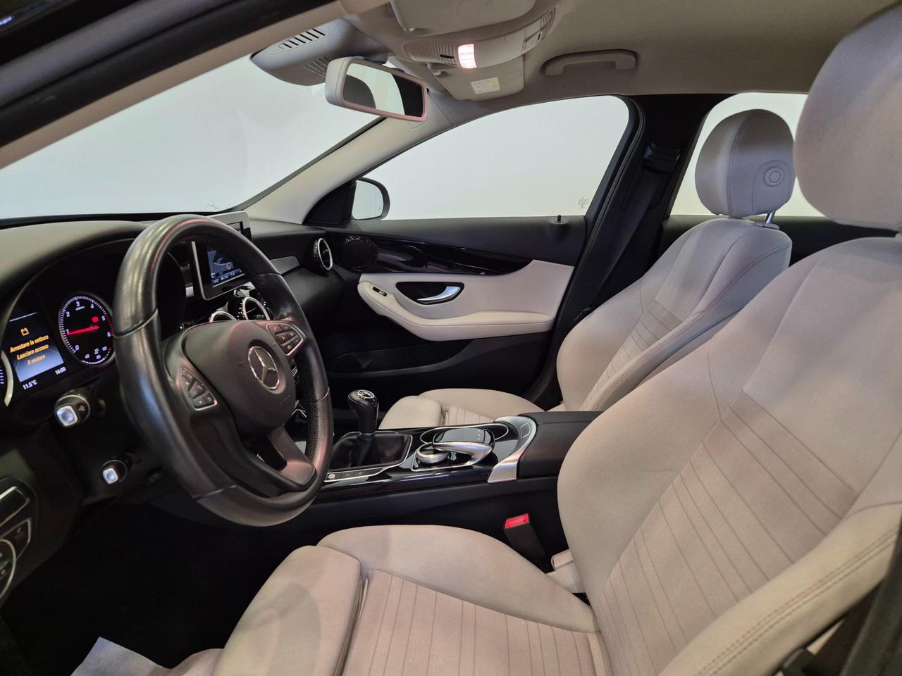 MERCEDES-BENZ C 180 d Executive