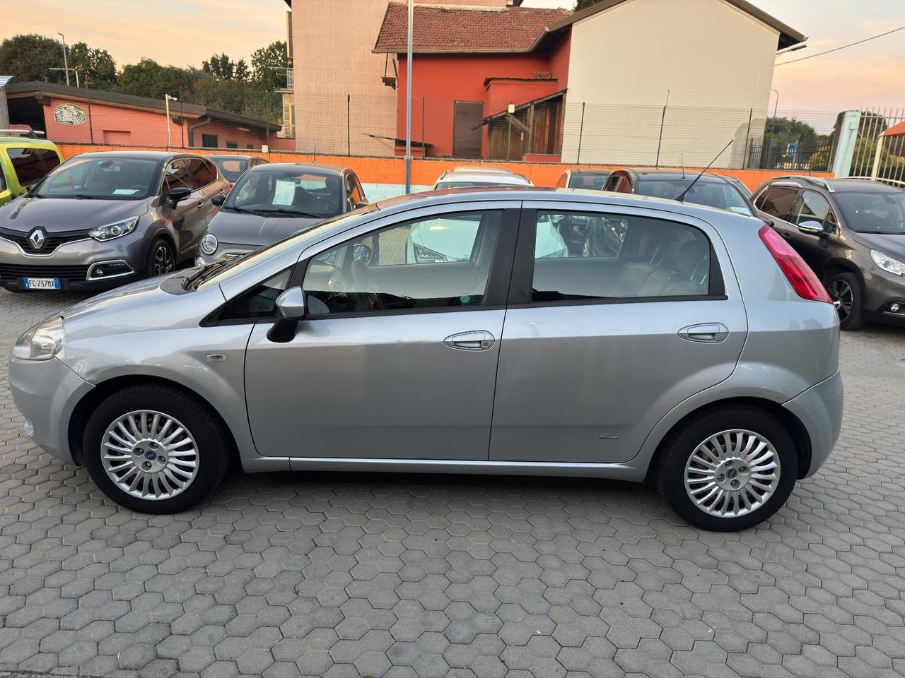 Fiat Grande Punto 1.2 ADATTA A MNEOPATENTATI 5 porte Dynamic