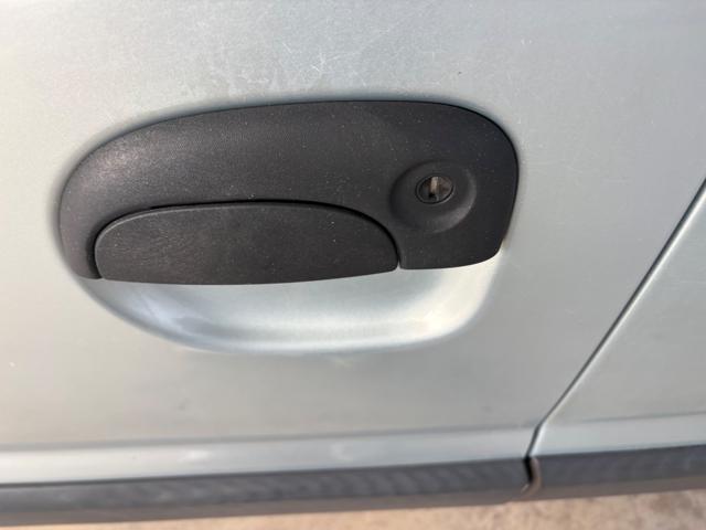 RENAULT Kangoo 1.2 16V cat 5 BENZINA porte Privilège OK NEOPATENT