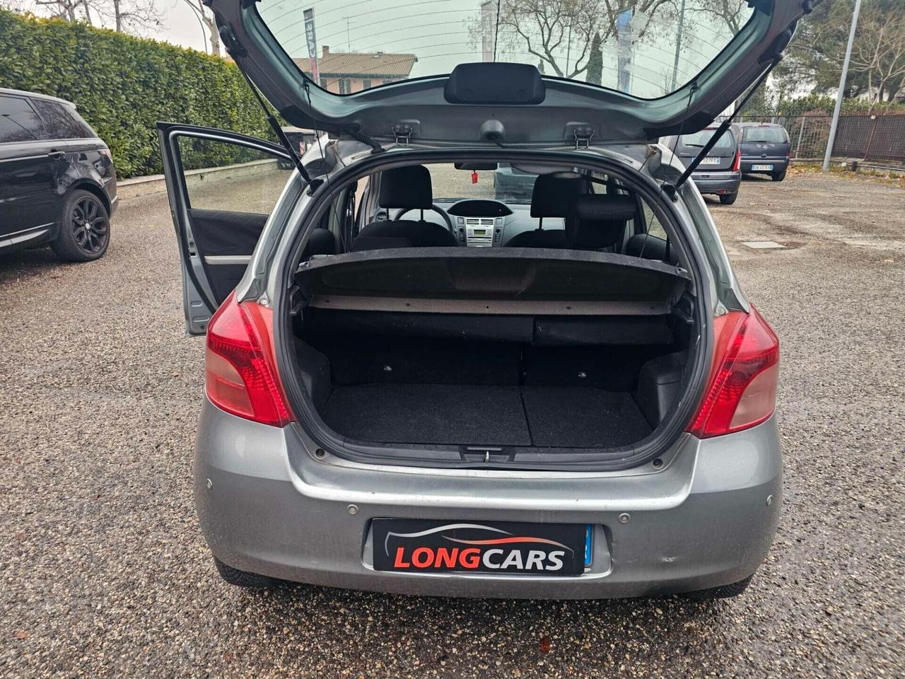 Toyota Yaris 1.0 5 porte Sol