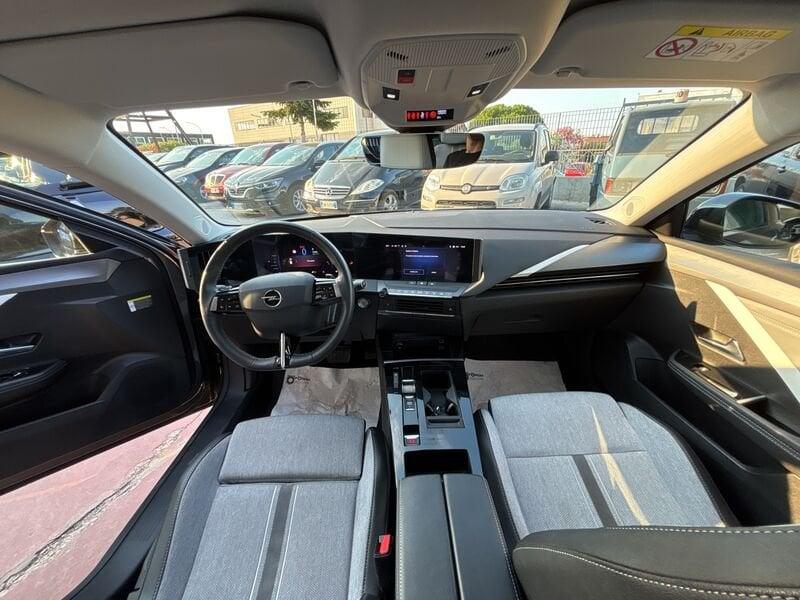 Opel Astra 1.6 Hybrid 180 CV AT8 Elegance