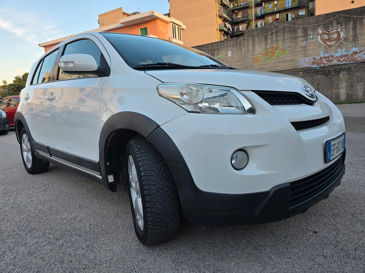 Toyota Urban Cruiser 1.4 D-4D 90cv 4x4 gancio traino full opt 2011