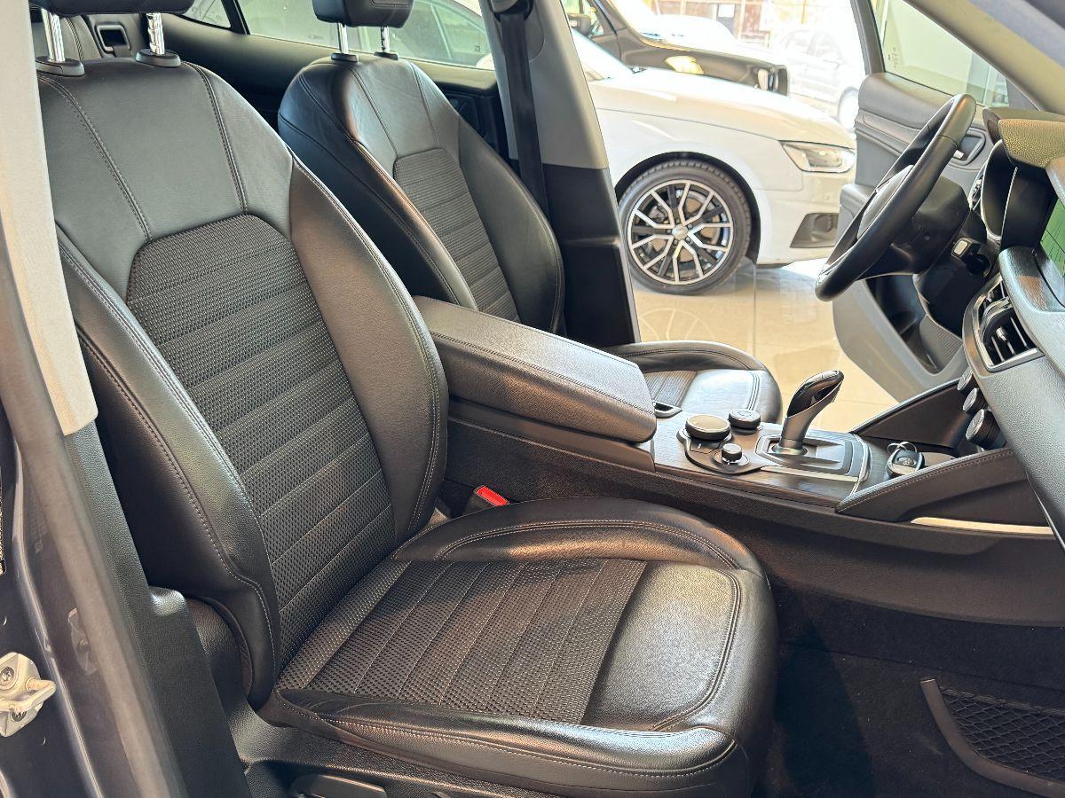 ALFA ROMEO Stelvio 2.2 210 CV AT8 Q4 Exeutive