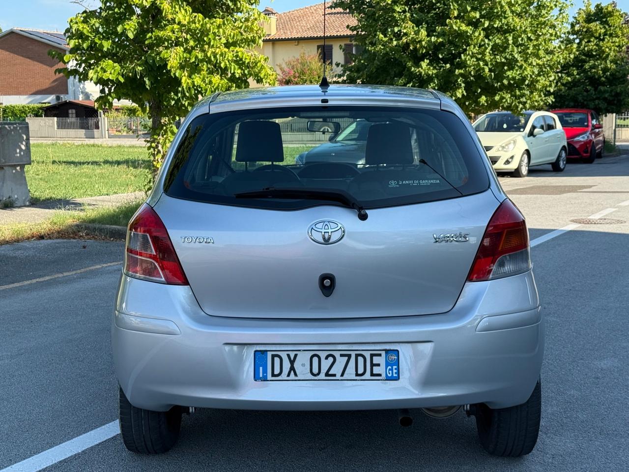 Toyota Yaris 1.3 5 porte Sol