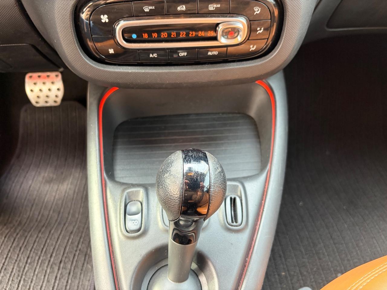 Smart ForTwo EQ Ushuaïa BRITISH GREEN CV 82