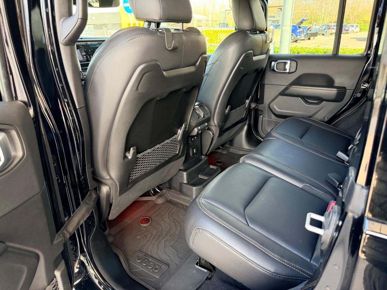 Jeep Wrangler Unlimited 2.0 Turbo Sahara 272cv preparata