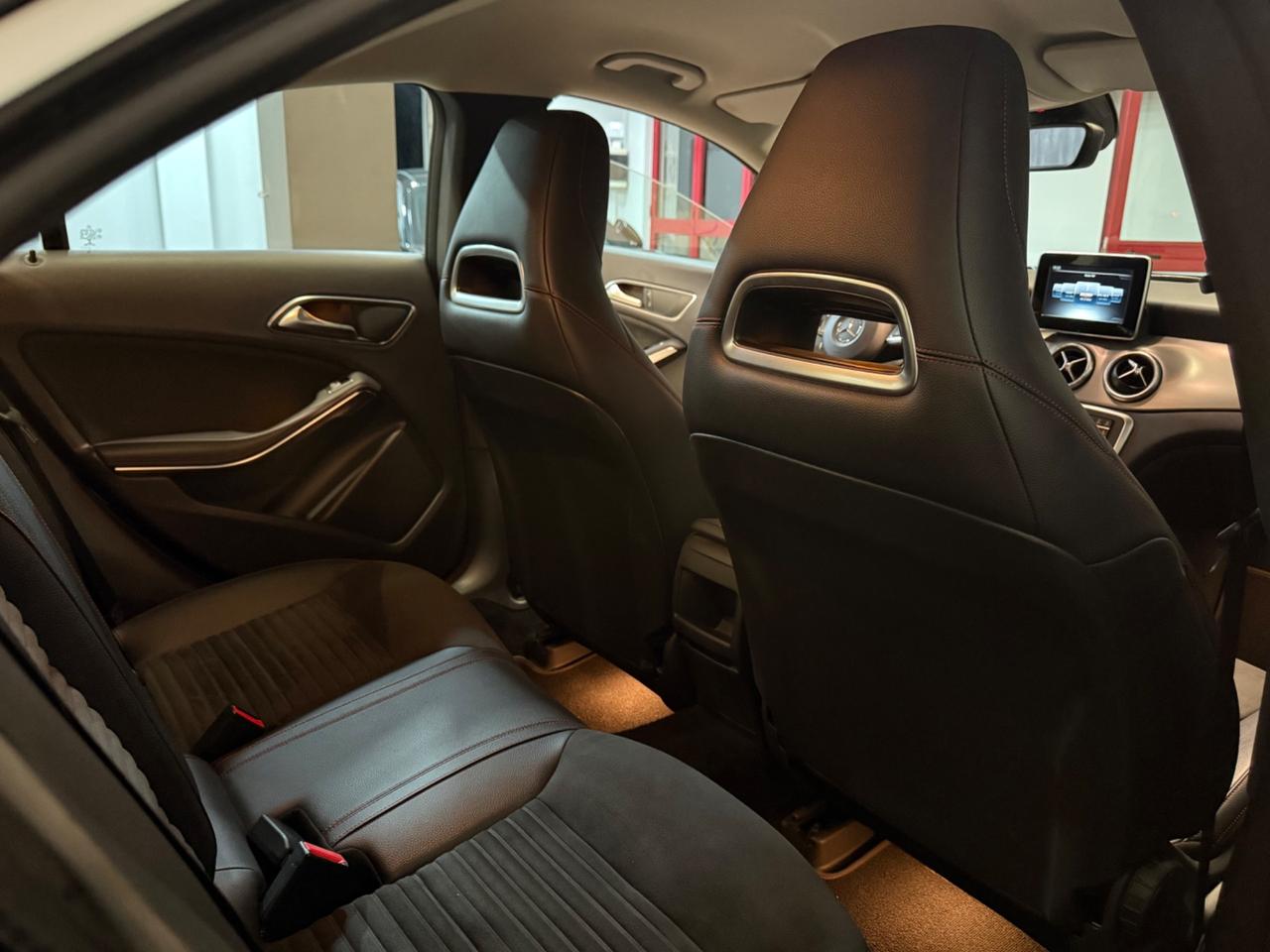 Mercedes-benz CLA 200 d 4Matic Automatic Premium AMG