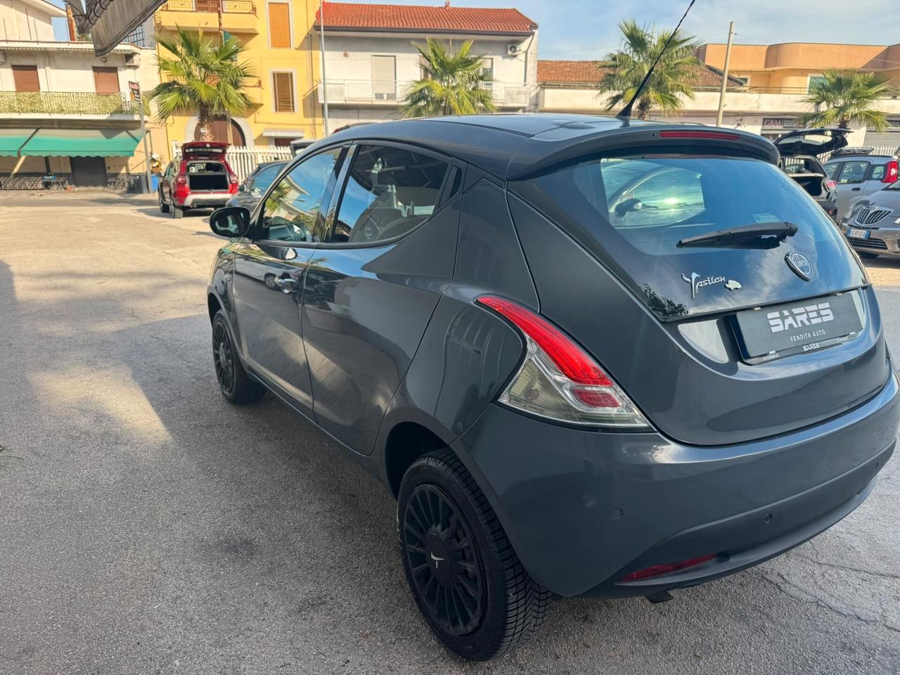 Lancia Ypsilon 0.9 TwinAir 5 porte Metano Ecochic Elefantino