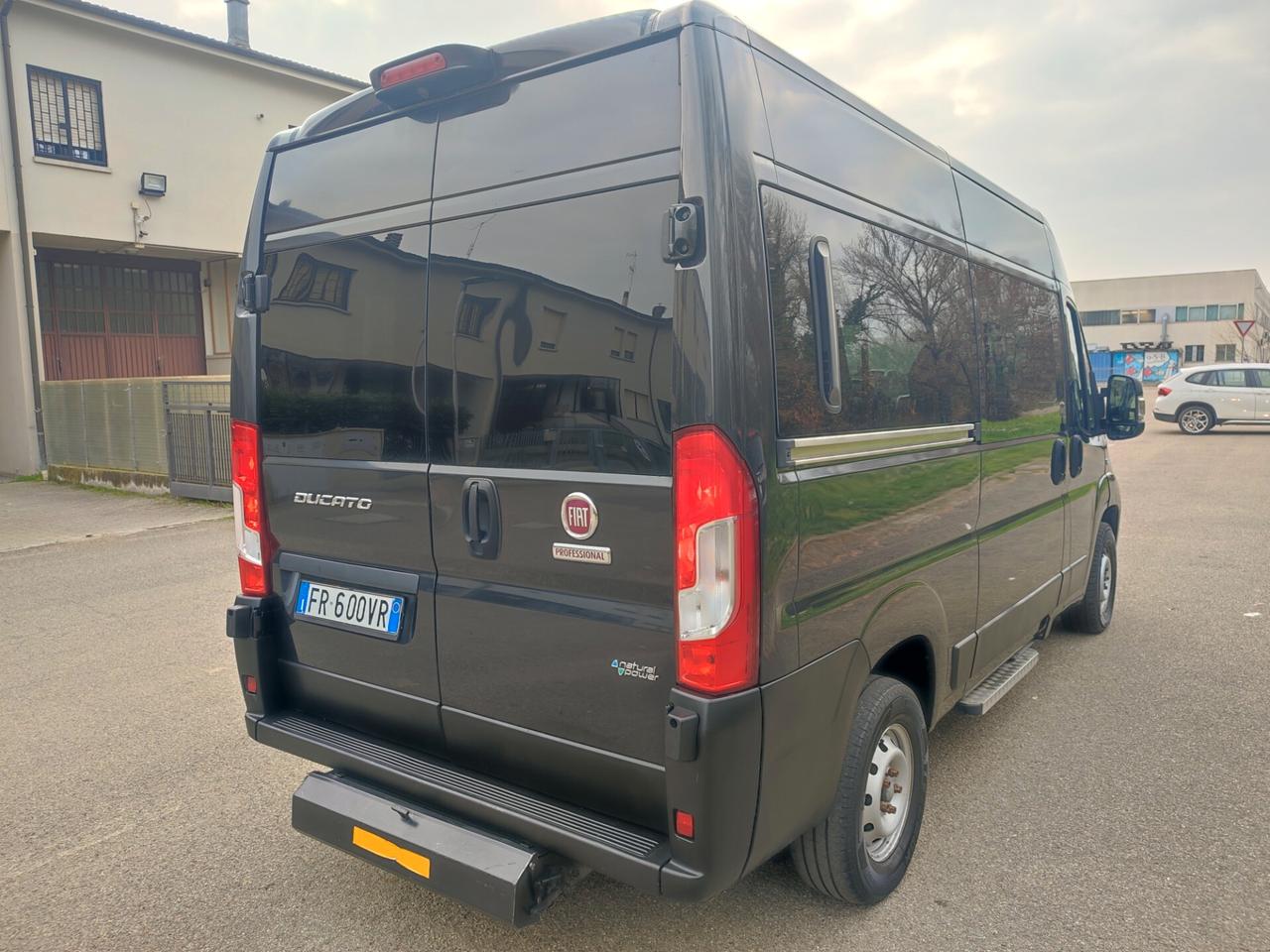 FIAT DUCATO 2018 A METANO 9POSTI PEDANA DISABILI EURO6D NUOVO