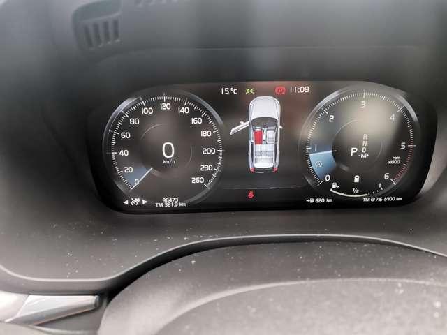 Volvo XC60 XC60 2.0 b5 Momentum Pro awd auto