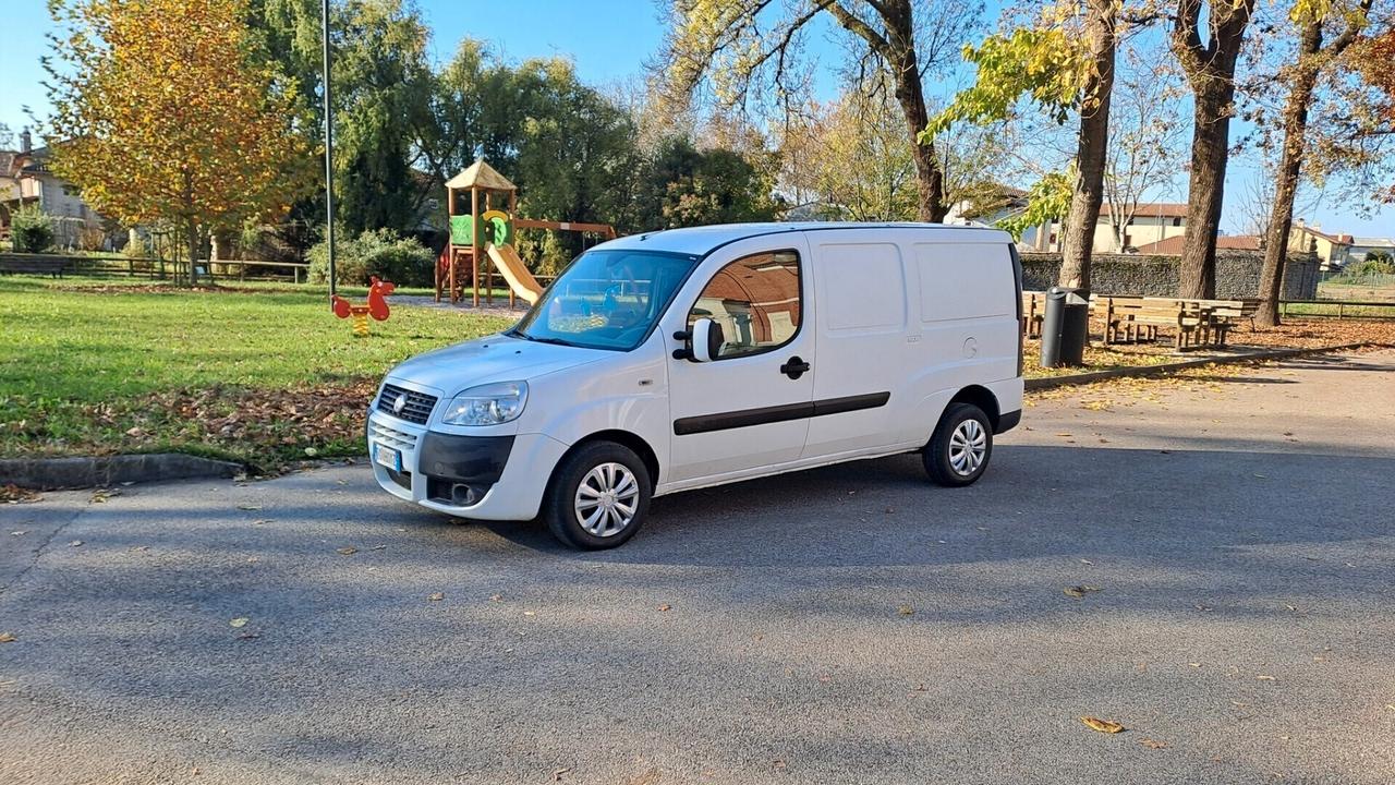 Fiat Doblò LUNGO MAXI -