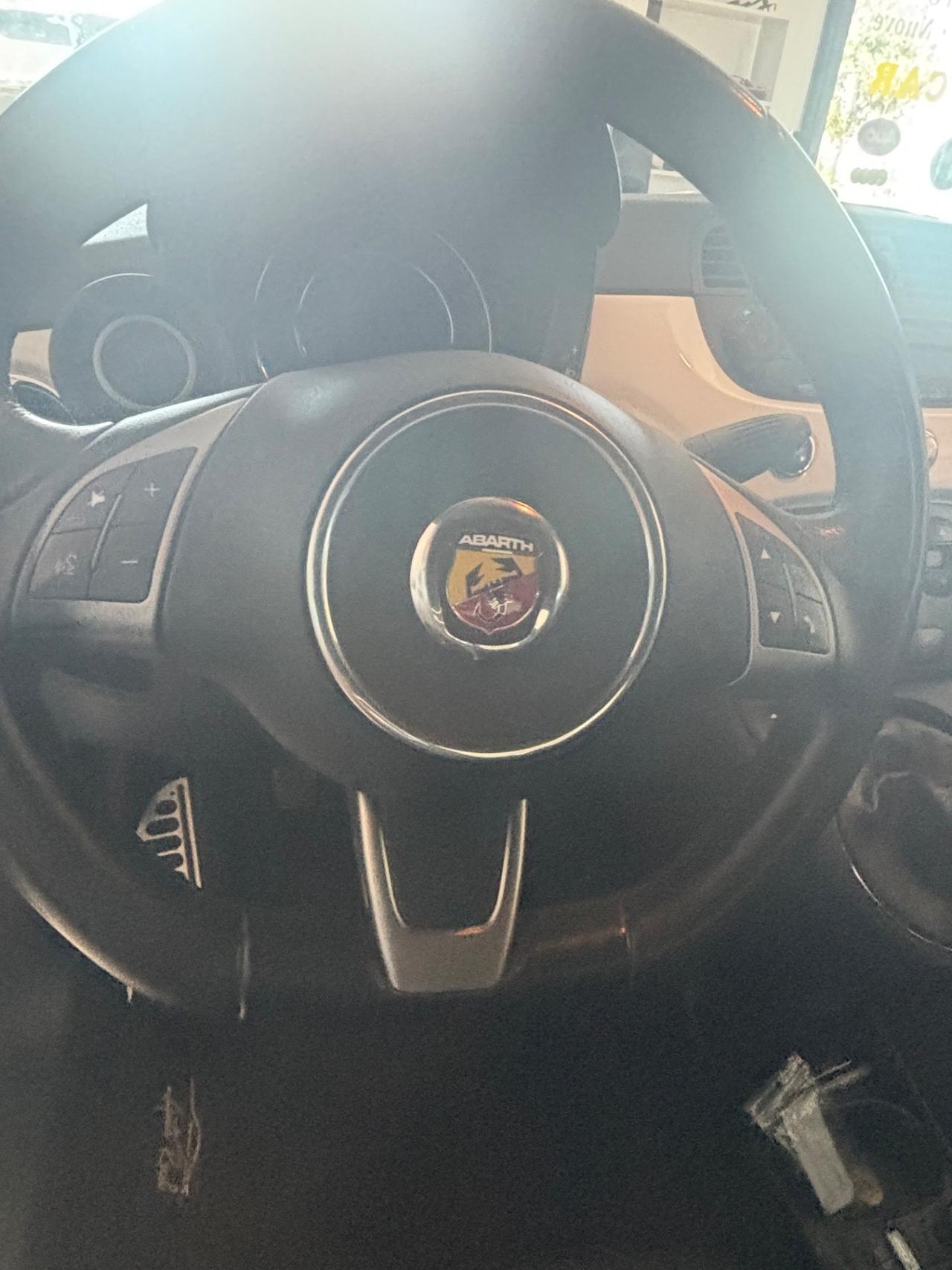 Abarth 500 C 1.4 Turbo T-Jet Custom