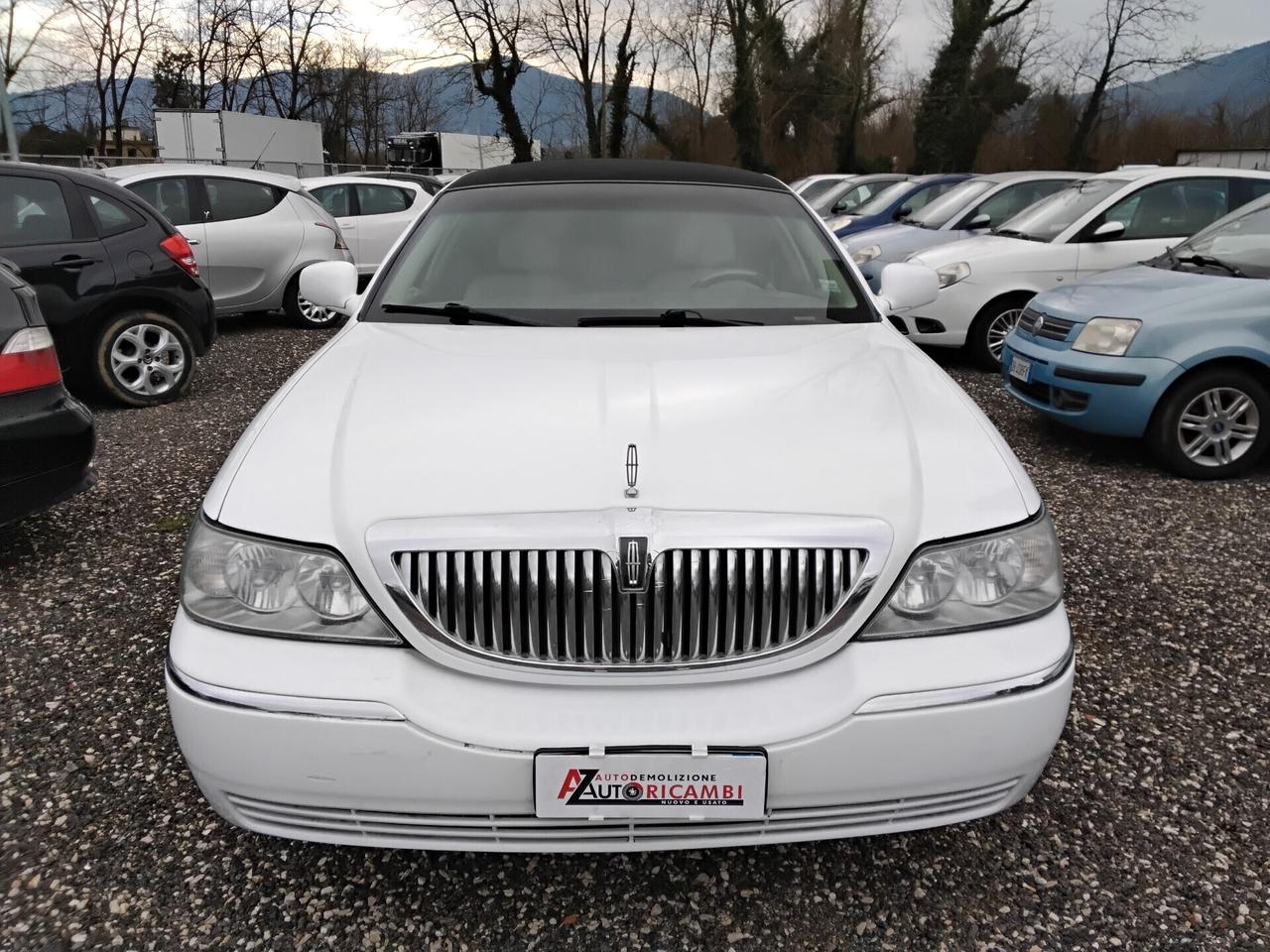 Lincoln Town Car town 7