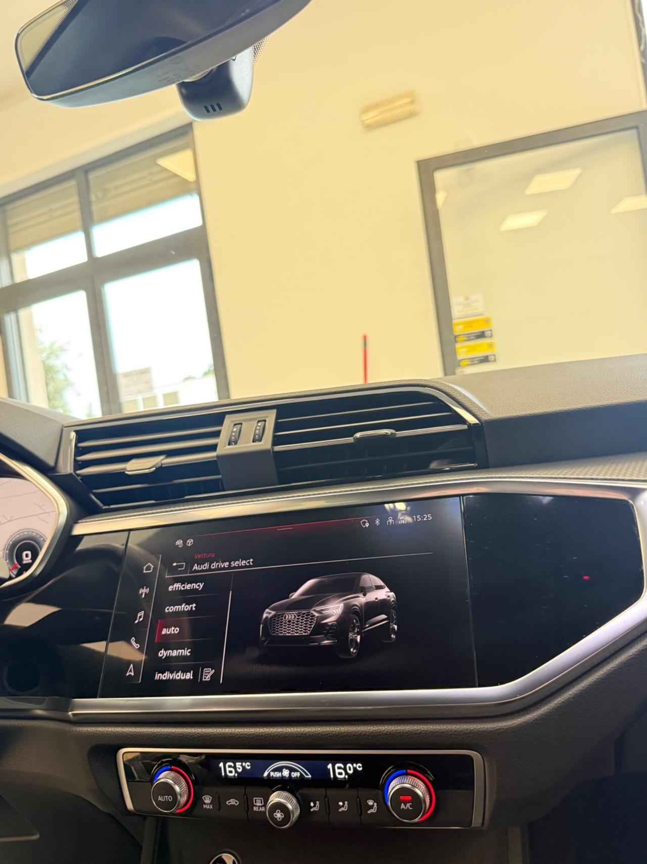 Audi Q3 SPORTBACK 35 tdi S-line edition S-tronic NAVI,TELECAMERA,FARI LED,APPLE CARPLAY,AZIENDALE ITA