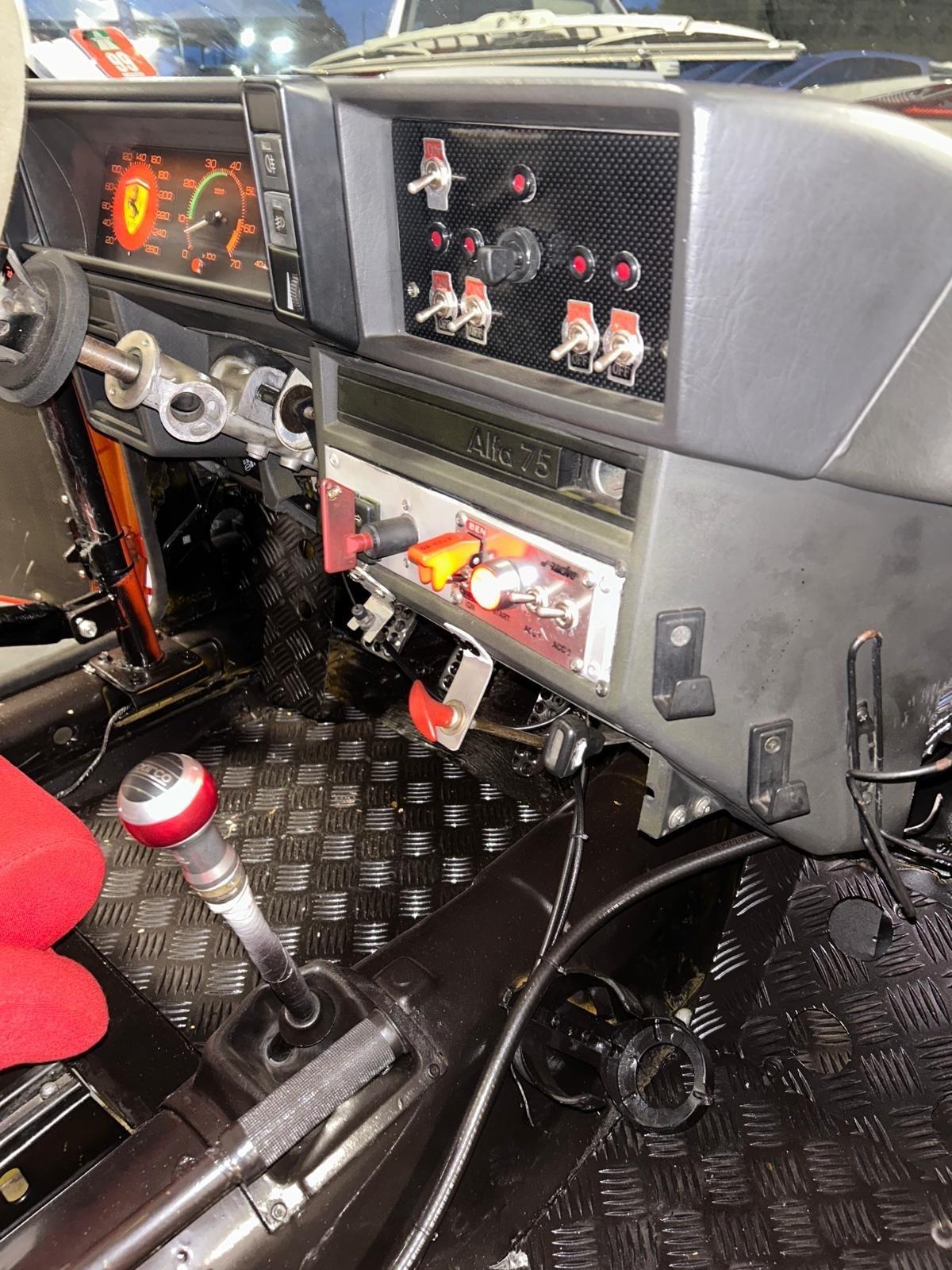 Alfa Romeo 75 2.0 TS Rally Drift