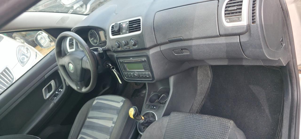 Skoda Roomster 1.4 benz 16V Sport neopatentati