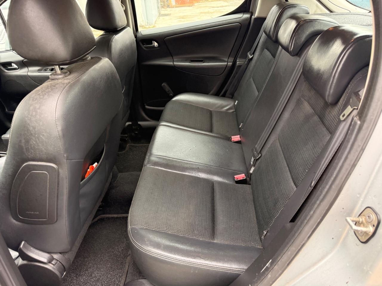 Peugeot 207 1.4 HDi 70CV 5p. Energie